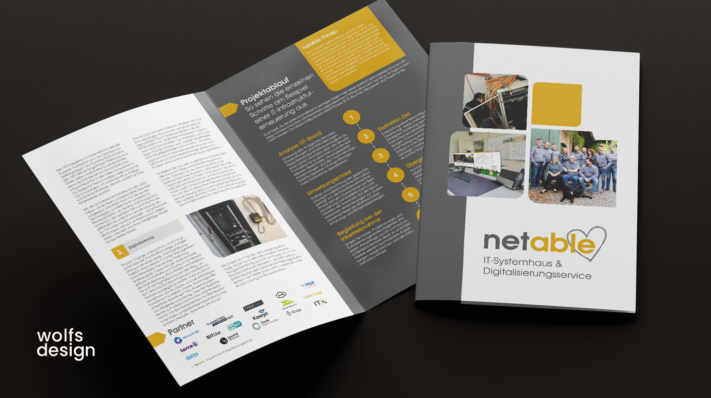 Netable IT-Dienstleistungs-Broschüre Broschüre mit Design-Elementen, Informationen und Bildern zu einem Dienstleistungsangebot.